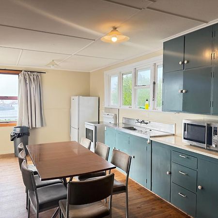 South Sea Hotel - Stewart Island Half-moon Bay Extérieur photo